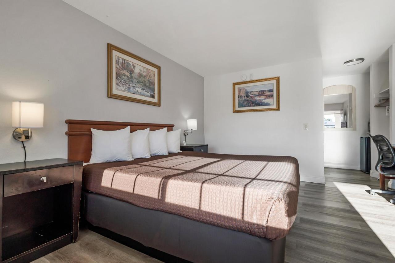 Heritage Inn Express Чико Екстериор снимка